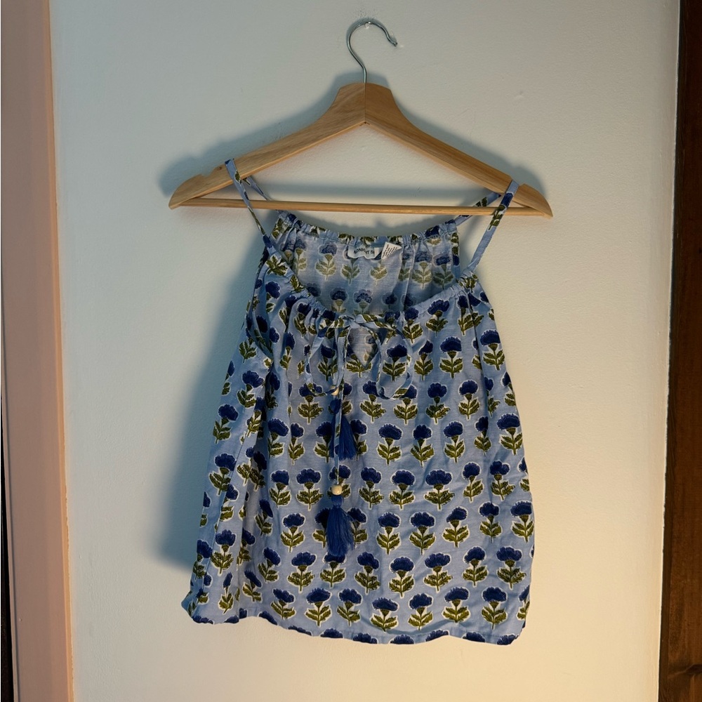 New With Tags Linen blend floral pattern tank top